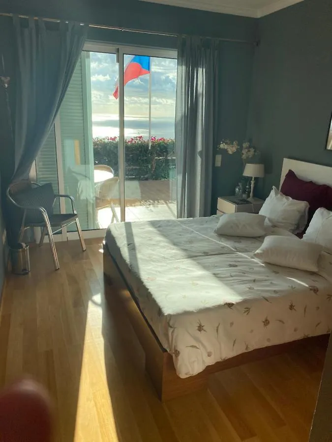 The Flaghouse Bed & Breakfast Estreito Da Calheta